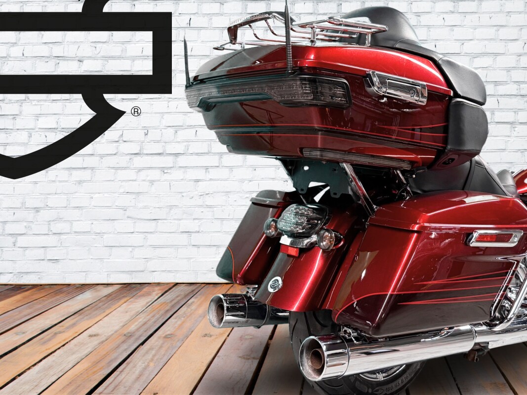 2015 Harley-Davidson CVO Road Glide Ultra Two-Tone Burgundy Blaze/Typhoon Maroon - Photo 7