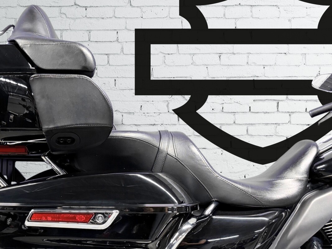 2016 Harley-Davidson Ultra Limited Low Vivid Black - Photo 6