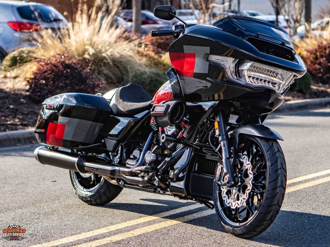 FLTRXSTSE 2025 CVO Road Glide ST - Photo 7
