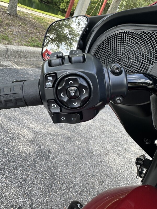 2025 Harley-Davidson Street Glide - Photo 10
