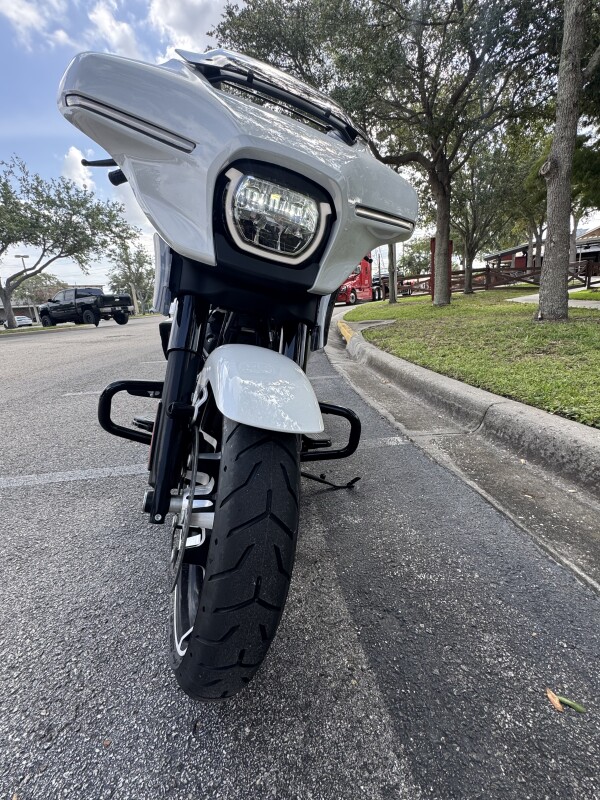 2025 Harley-Davidson Street Glide - Photo 9