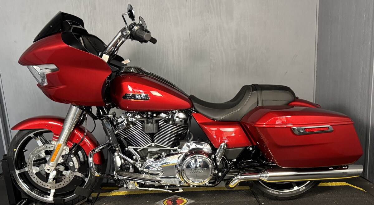 2025 Harley-Davidson Road Glide FLTRX BRILLIANT RED - Photo 3