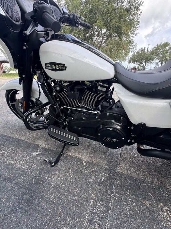 2025 Harley-Davidson Street Glide - Photo 7
