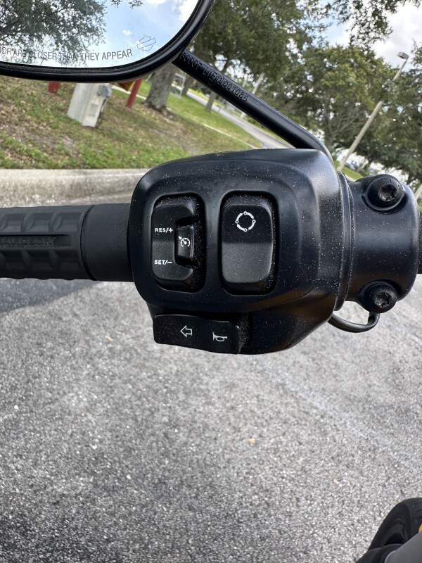 2025 Harley-Davidson Street Bob - Photo 10