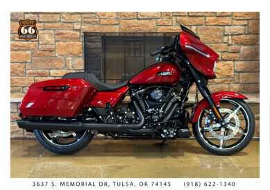 2025 Harley-Davidson Street Glide Brilliant Red