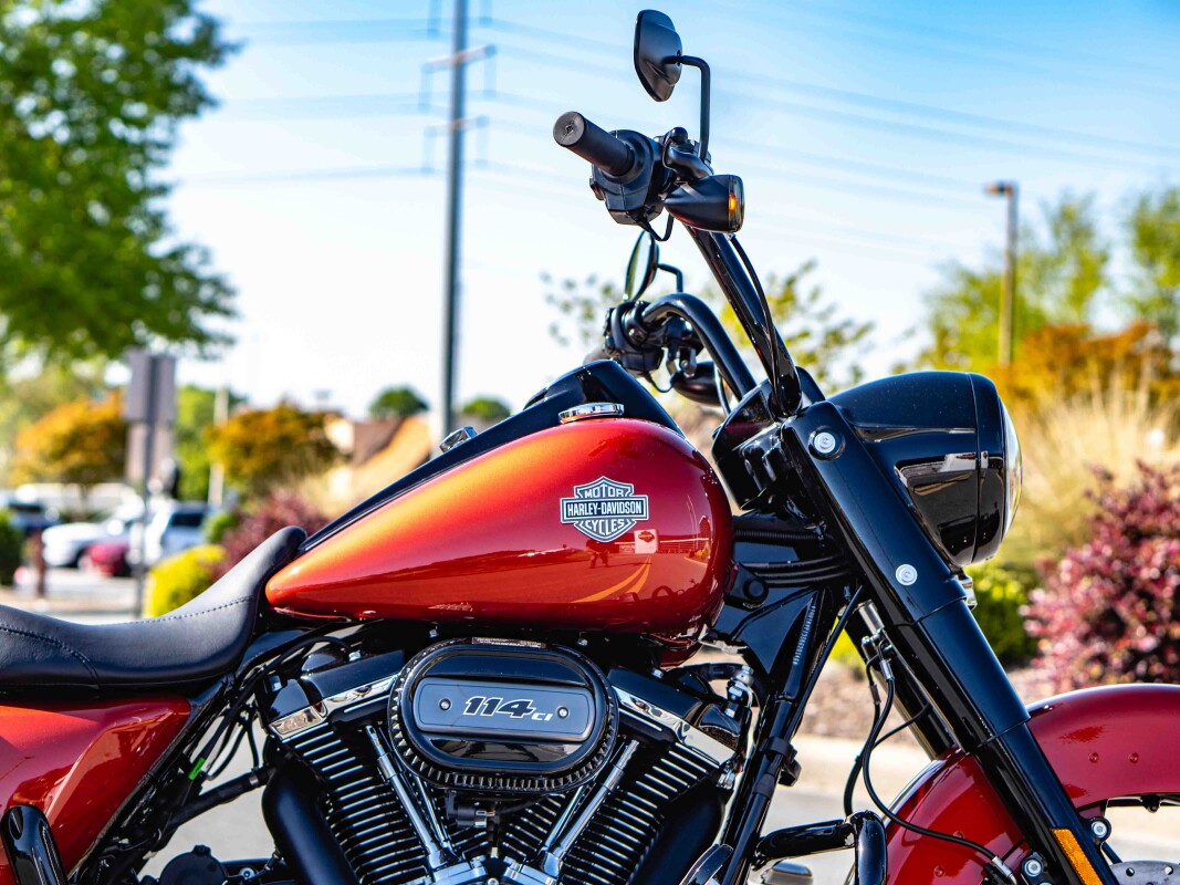 FLHRXS 2025 Road King Special - Photo 9
