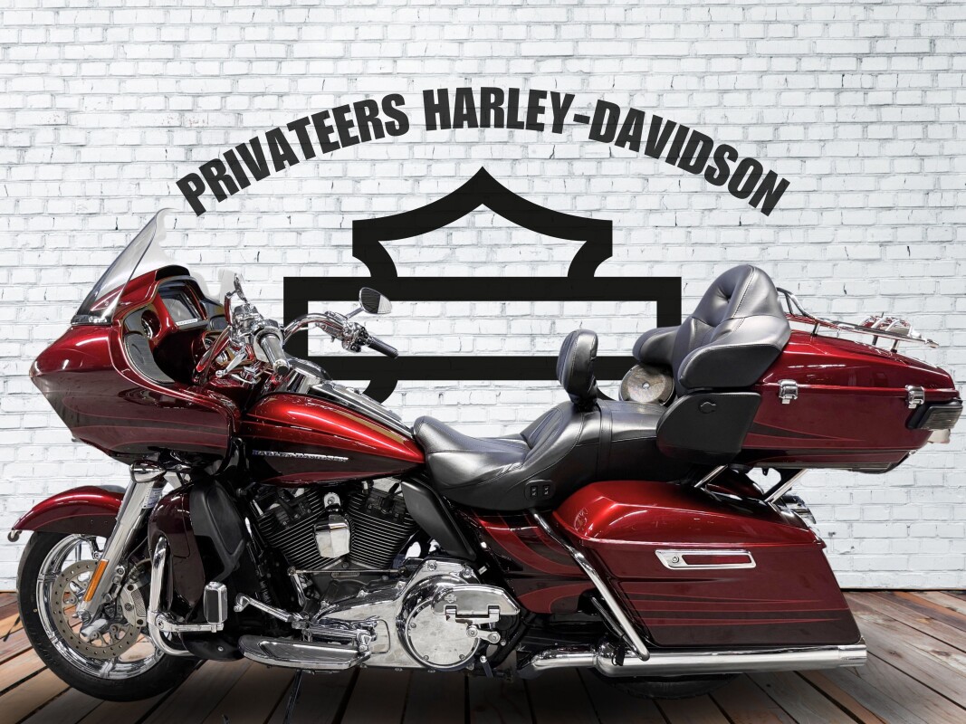 2015 Harley-Davidson CVO Road Glide Ultra Two-Tone Burgundy Blaze/Typhoon Maroon - Photo 2