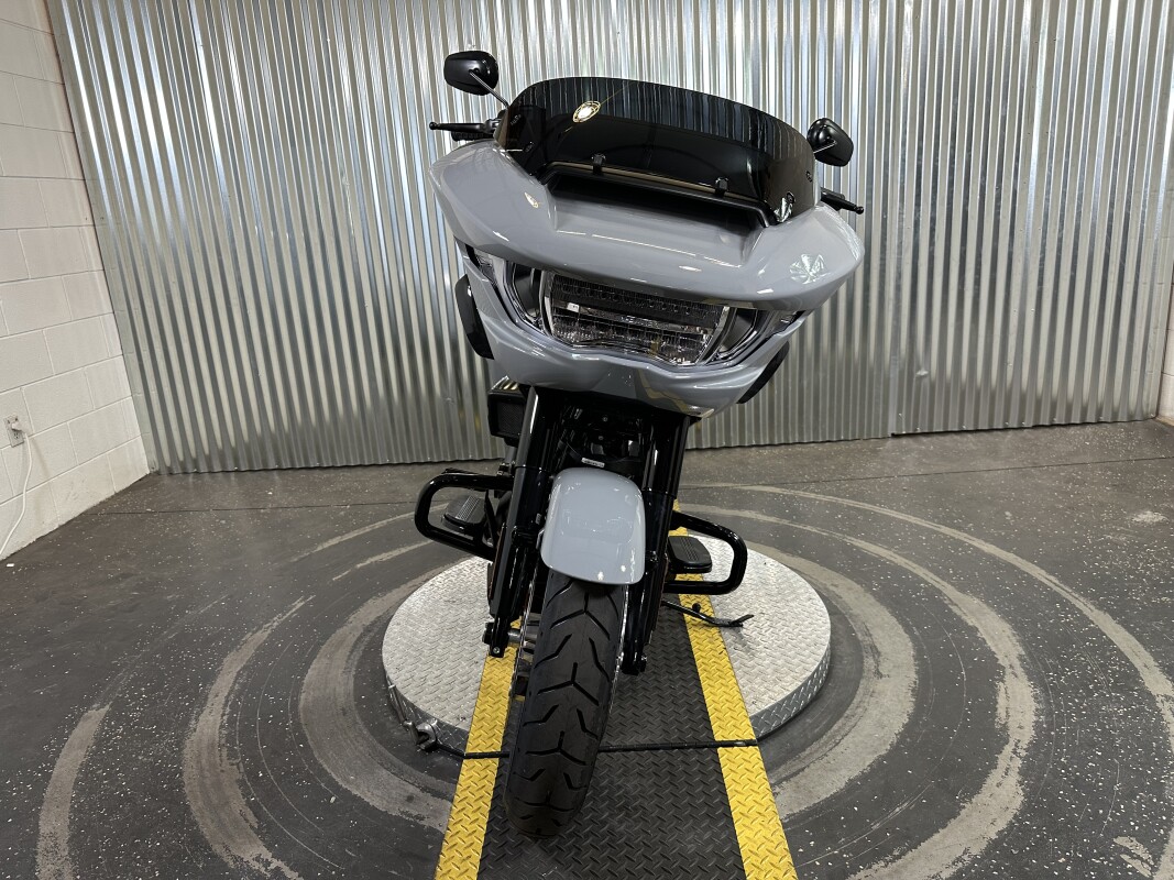 2025 Harley-Davidson Road Glide Billiard Gray - Black Finish - Photo 3
