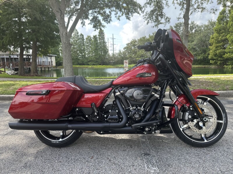 2025 Harley-Davidson<sup>®</sup> Street Glide®