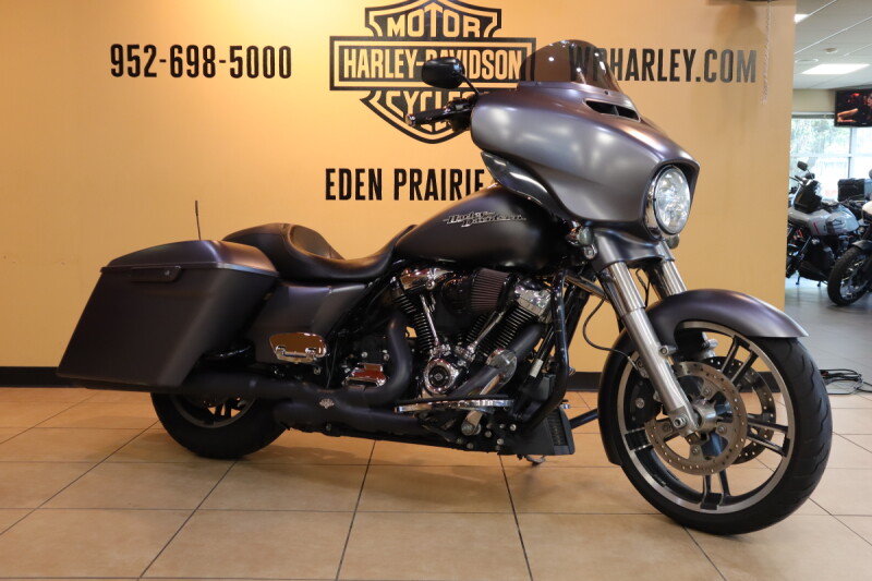 2017 Harley-Davidson HD FLHXS Touring Street Glide Special