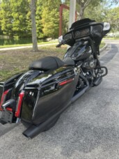 2025 Harley-Davidson® Street Glide® thumb 1