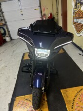 2025 Harley-Davidson® Street Glide® Mystic Shift - Black Finish thumb 2