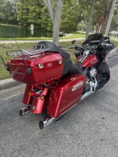 2012 Harley-Davidson® Road Glide® Ultra thumb 3