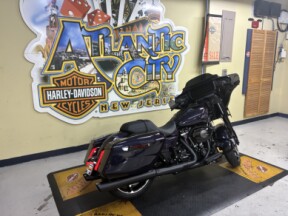 2025 Harley-Davidson® Street Glide® Mystic Shift - Black Finish thumb 1