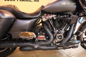 2017 Harley-Davidson HD FLHXS Touring Street Glide Special thumb 2