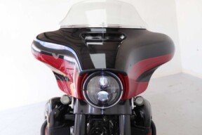2017 Harley-Davidson® CVO™ Street Glide® Starfire Black/Atomic Red with Contrast Chrome Aggressor Wh thumb 1