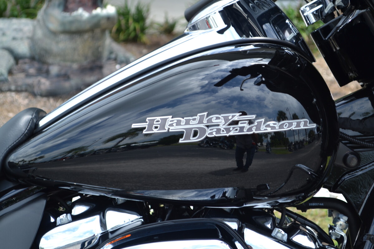 2017 Harley-Davidson Street Glide Special - FLHXS - Photo 4