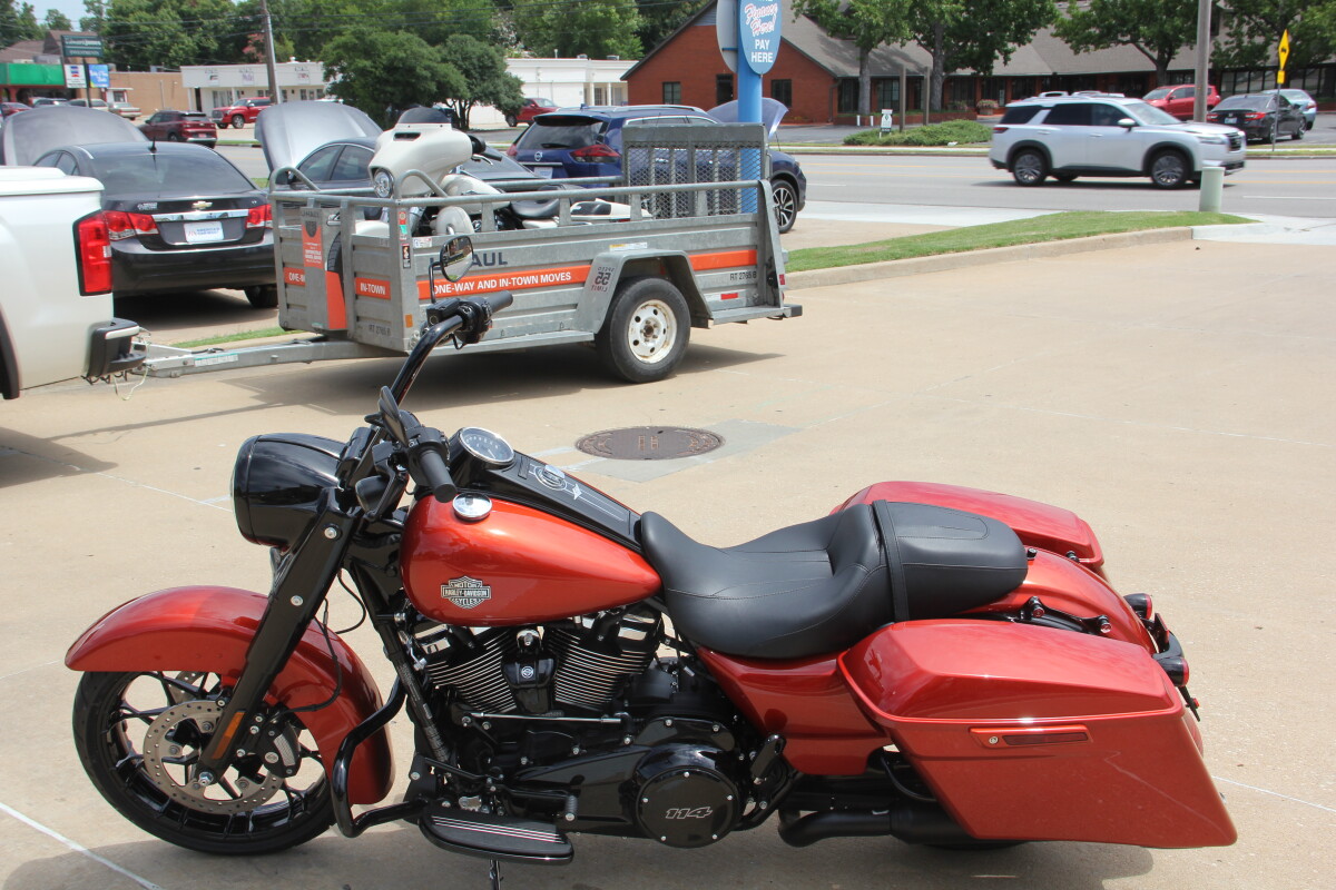 2025 Harley-Davidson Road King Special Whiskey Fire - Photo 3