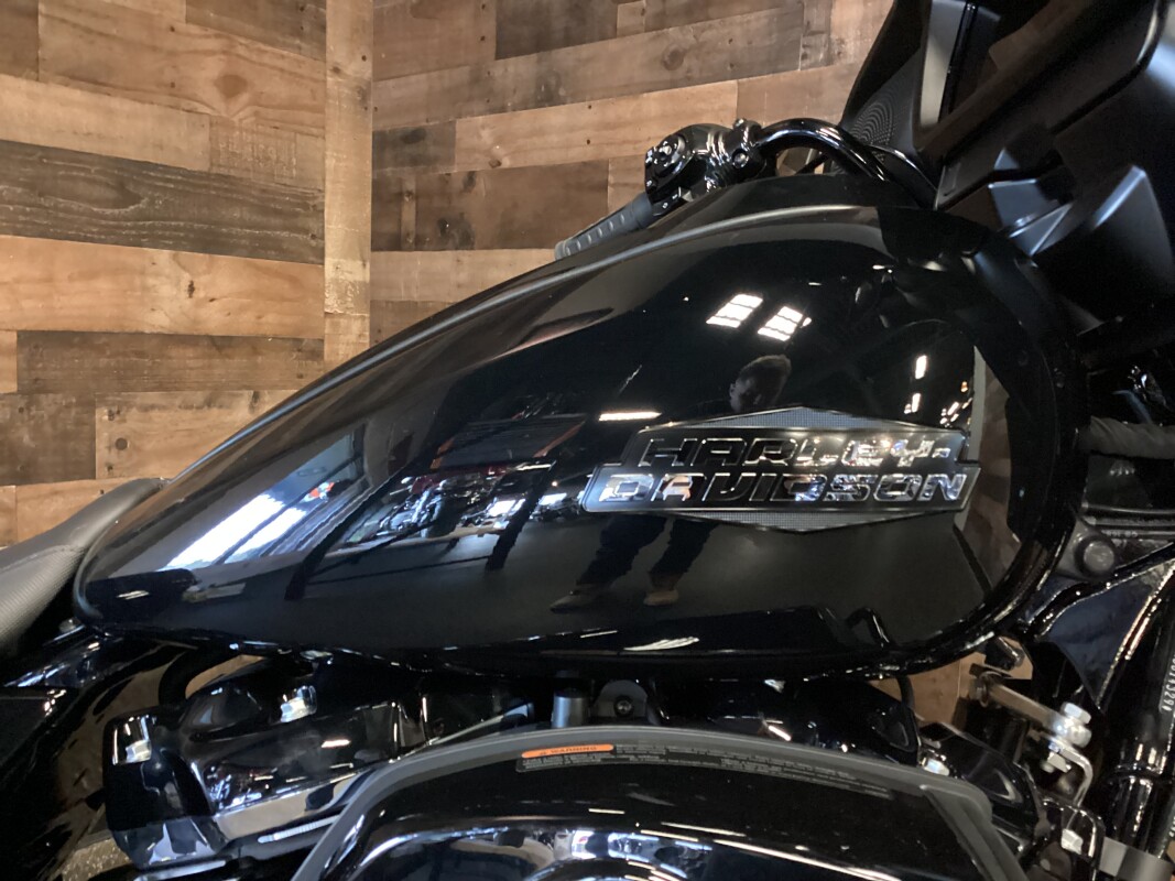 2025 Harley-Davidson Street Glide Vivid Black - Black Finish FLHX - Photo 7