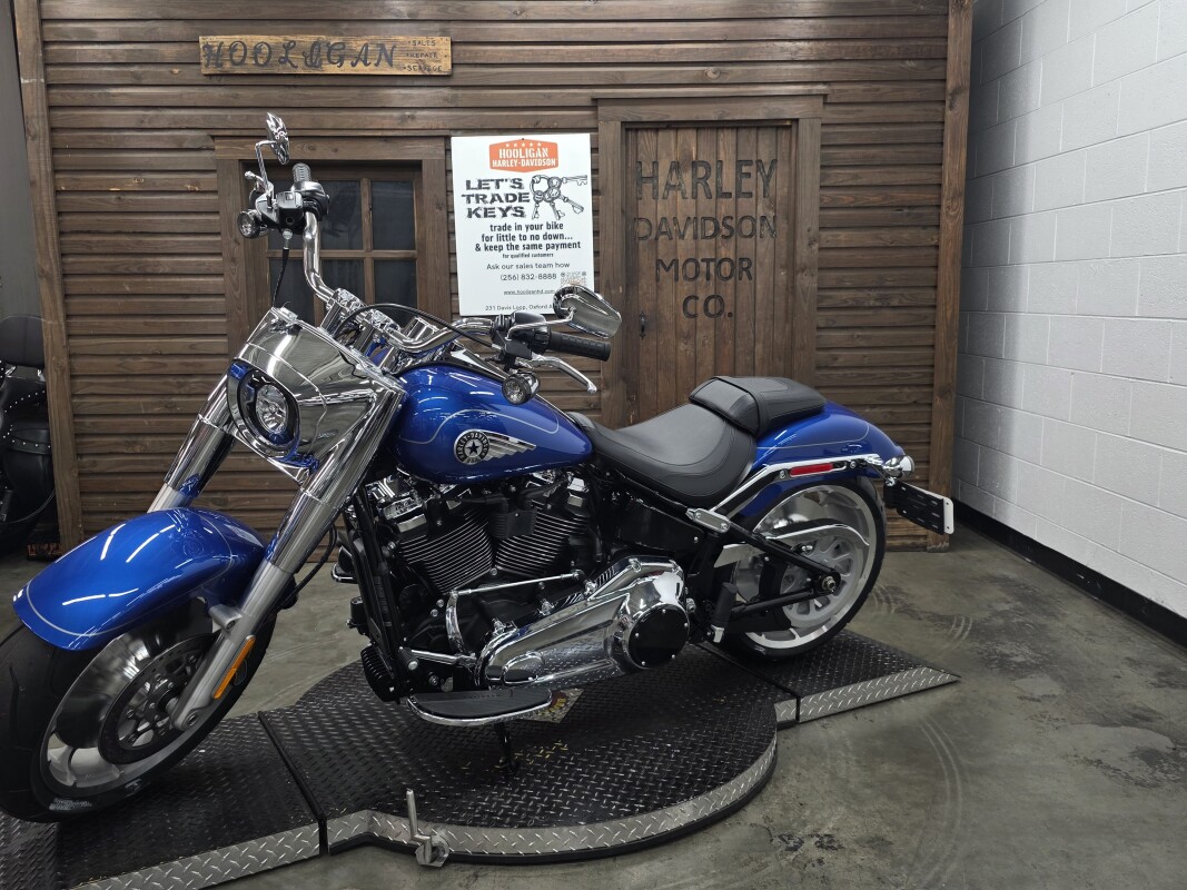 2025 Harley-Davidson Fat Boy BLUE BURST W/ PINSTRIPE - Photo 5