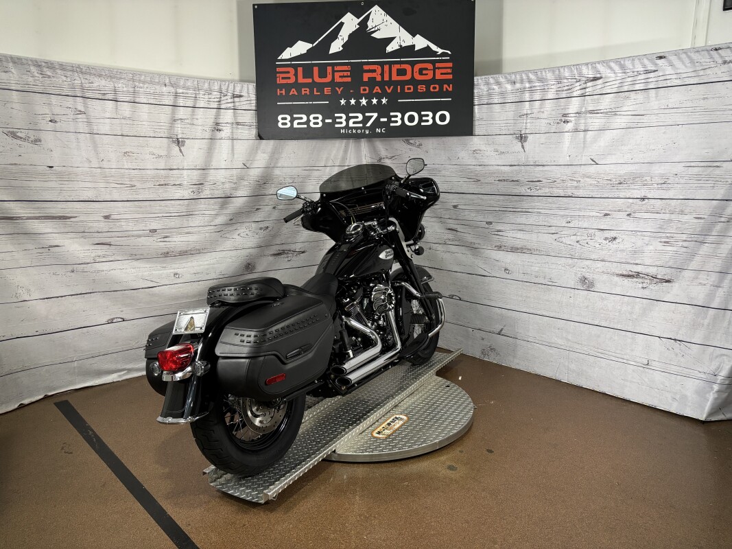 2021 Harley-Davidson Heritage Classic 114 - Photo 8