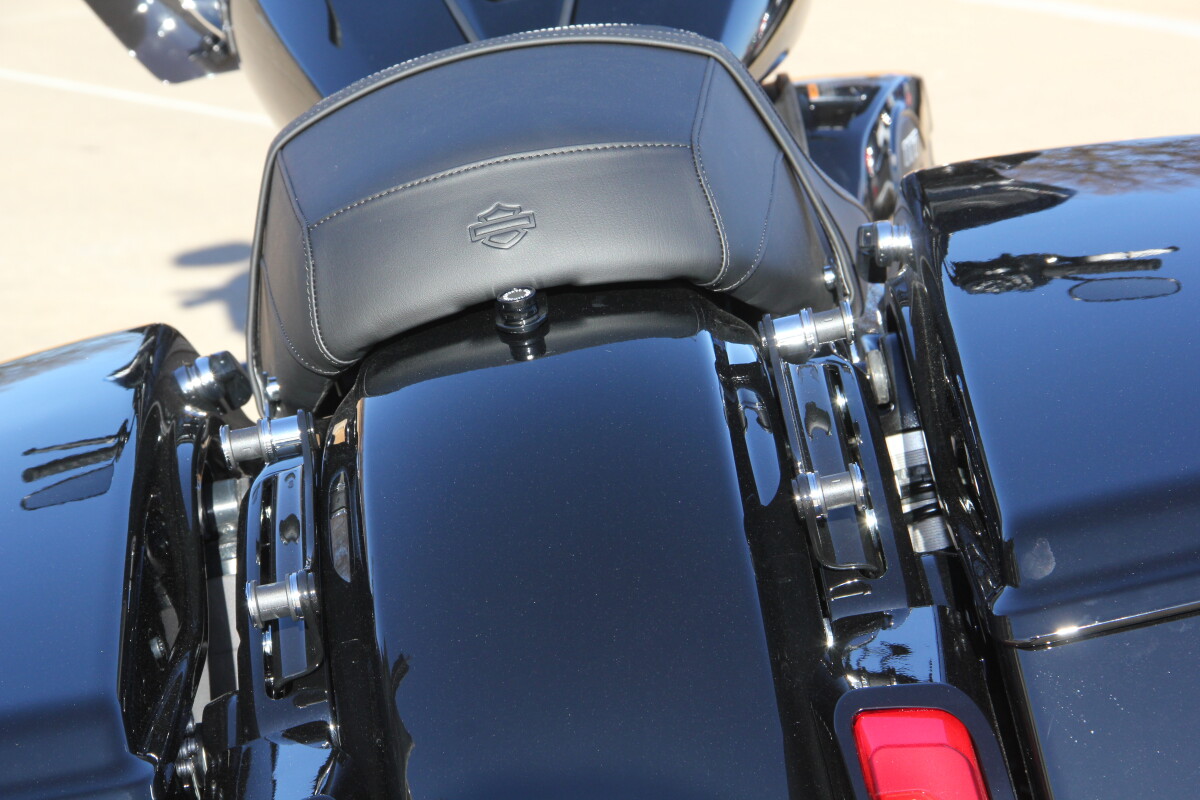 2025 Harley-Davidson Road Glide Vivid Black - Black Finish - Photo 10