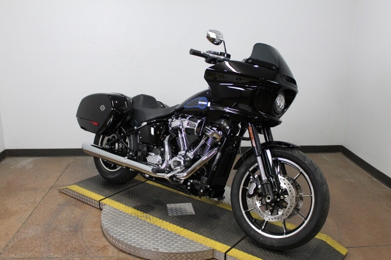 Harley-Davidson Low Rider ST 2025 FXLRST 84616207DT VIVID BLACK - Photo 2