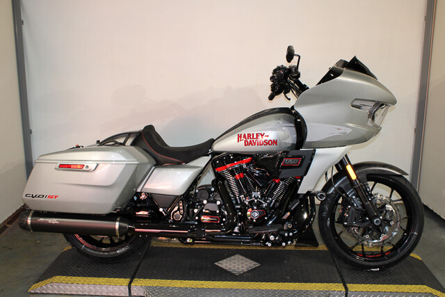 2025 Harley-Davidson CVO Road Glide ST Grand American Touring FLTRXSTSE