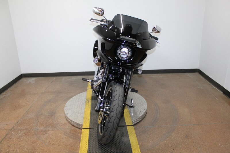 Harley-Davidson Low Rider ST 2025 FXLRST 84616207DT VIVID BLACK - Photo 3