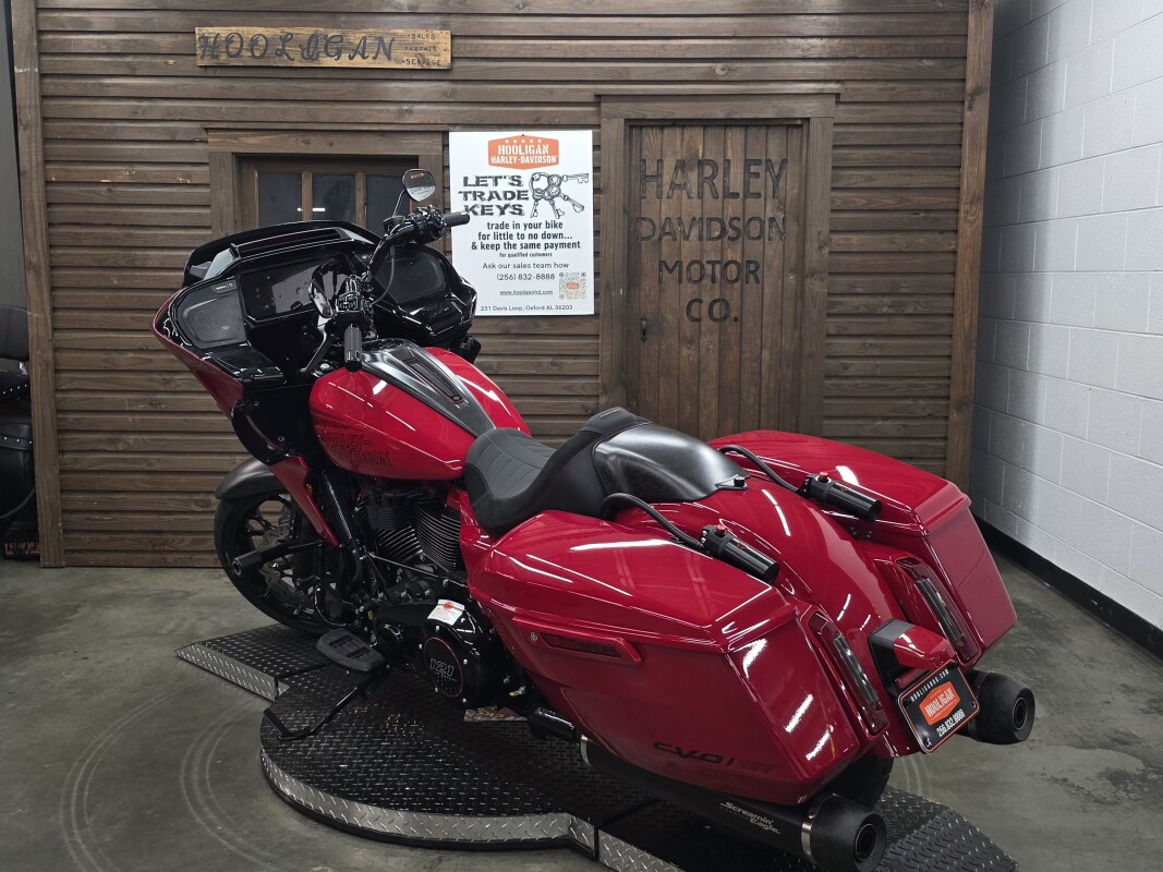 2025 Harley-Davidson CVO Road Glide ST RALLY RED - Photo 4