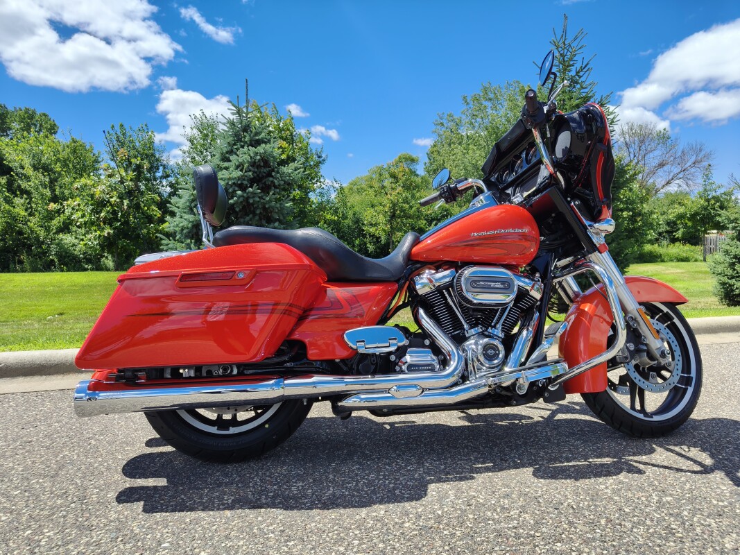 2017 Harley-Davidson Street Glide Special Custom Colour Laguna Orange - Photo 2