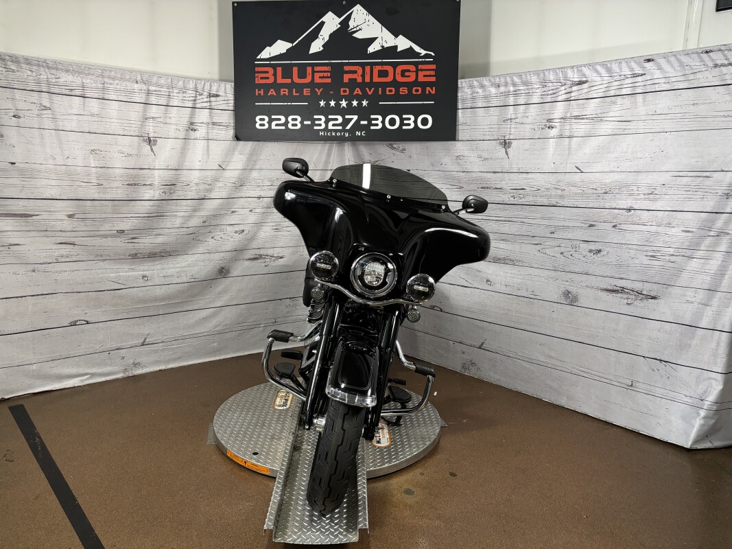 2021 Harley-Davidson Heritage Classic 114 - Photo 3
