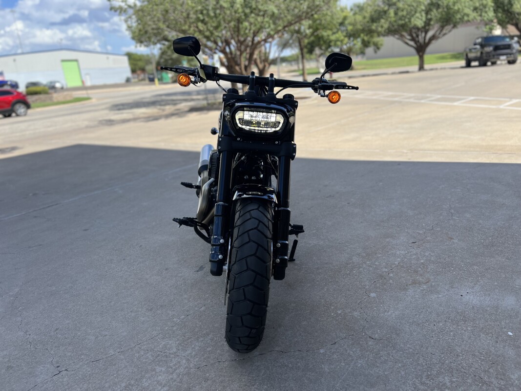 2022 Harley-Davidson Fat Bob 114 Vivid Black - Photo 3