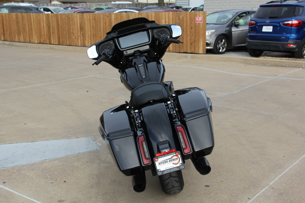 2025 Harley-Davidson Street Glide Midnight Firestorm - Black Finish - Photo 9