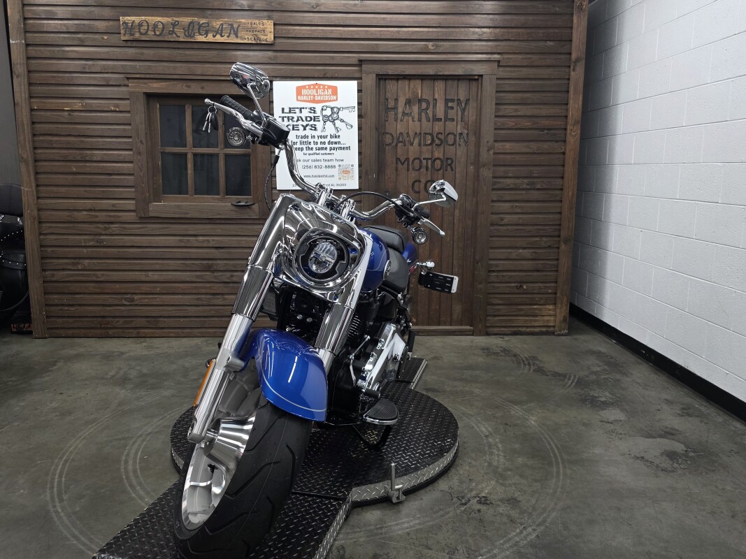 2025 Harley-Davidson Fat Boy BLUE BURST W/ PINSTRIPE - Photo 6