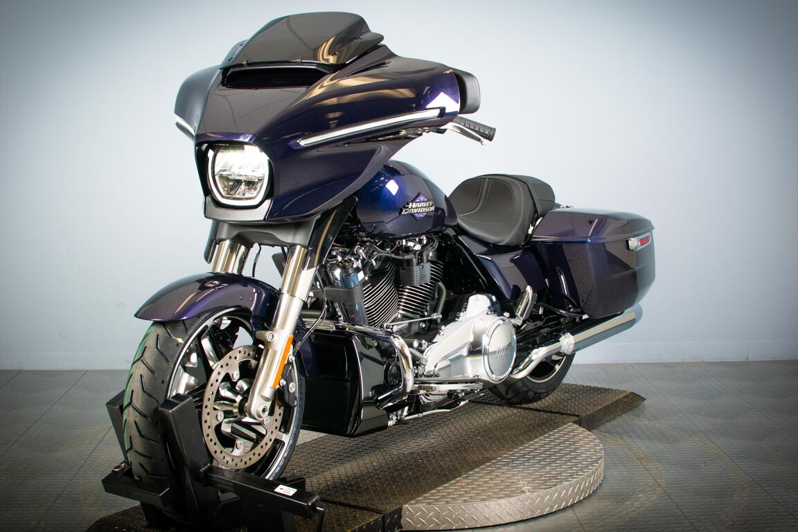 2025 Harley-Davidson Street Glide FLHX - Photo 4
