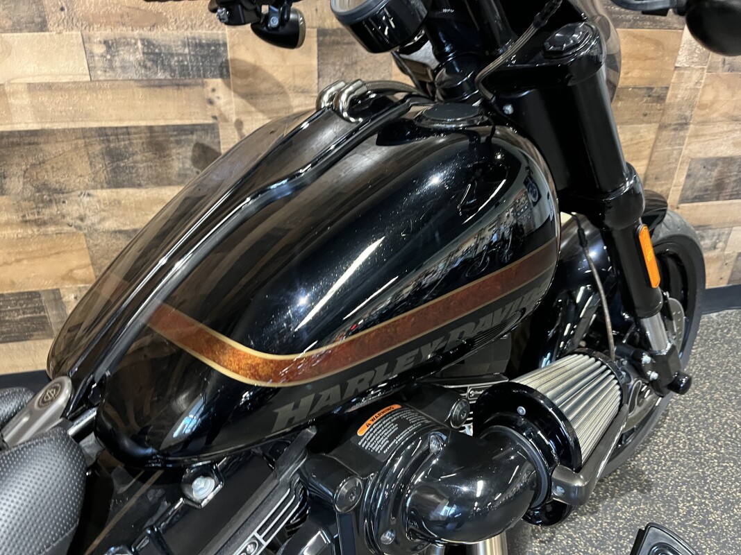 2017 Harley-Davidson CVO Pro Street Breakout Starfire Black/Starfire Black FXSE - Photo 5