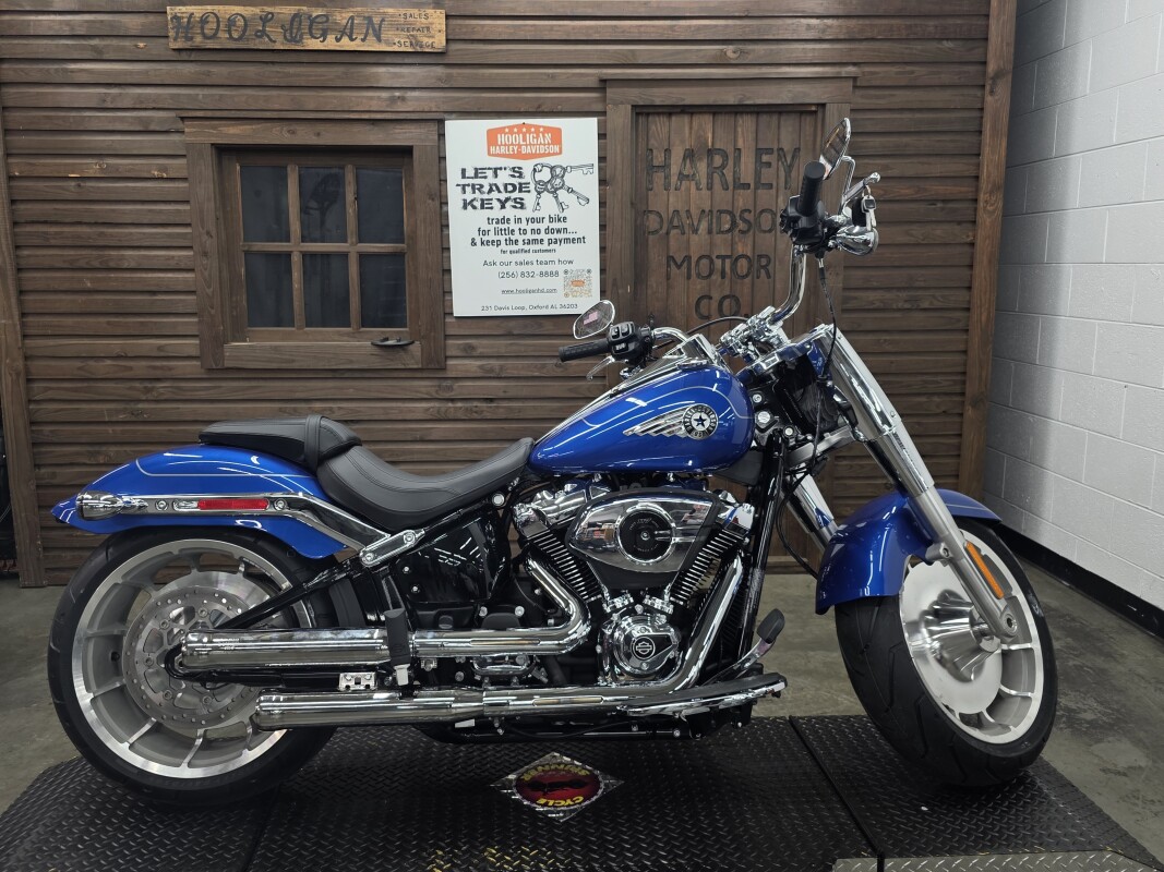 2025 Harley-Davidson Fat Boy BLUE BURST W/ PINSTRIPE