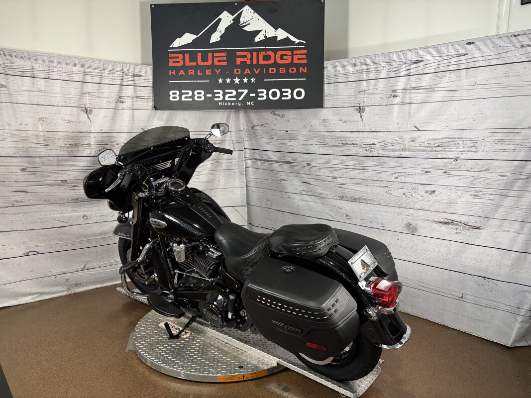 2021 Harley-Davidson Heritage Classic 114 - Photo 6