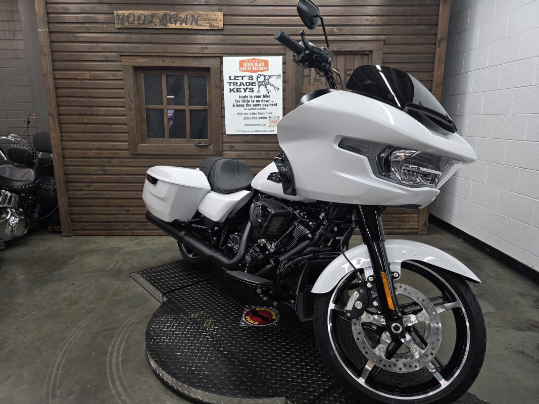 2025 Harley-Davidson Road Glide WHITE ONYX PRL/BLACK TRIM - Photo 8