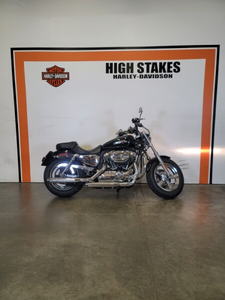 2012 Sportster 1200 Custom Black XL1200C