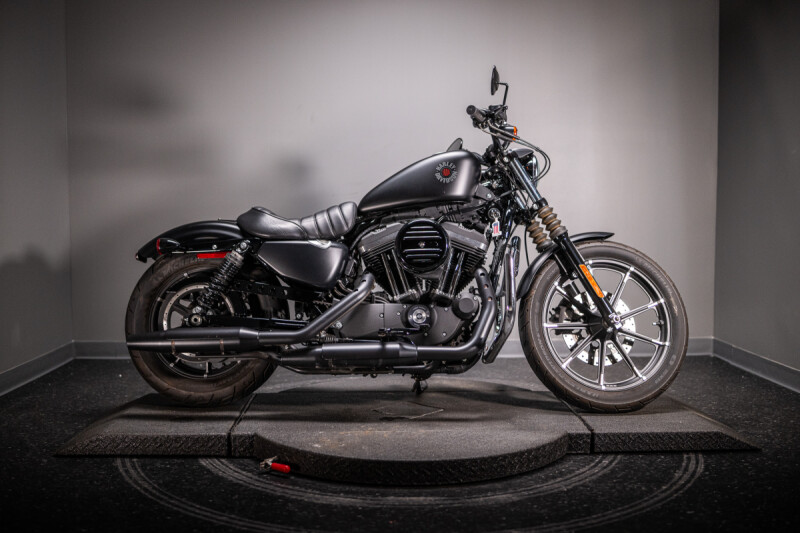 2021 Iron 883™ (XL883N)