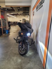 2022 Harley-Davidson® Street Glide® ST Vivid Black FLHXST thumb 2
