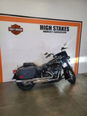 2020 Harley-Davidson® Heritage Classic 114 Vivid Black FLHCS thumb 0