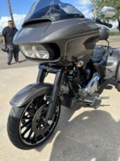 2023 Harley-Davidson® Road Glide® 3 Gray Haze thumb 0
