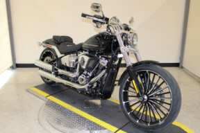 2025 Harley-Davidson Breakout Cruiser FXBR thumb 2