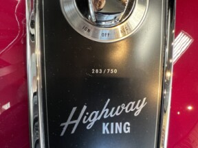 2023 Harley-Davidson® Electra Glide® Highway King HI-FI Magenta/Birch White thumb 1