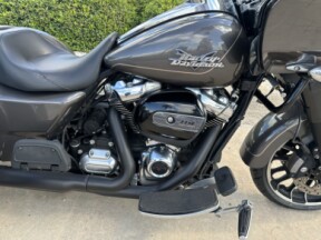 2023 Harley-Davidson® Road Glide® 3 Gray Haze thumb 3