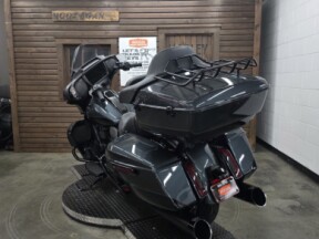 2025 Harley-Davidson® Street Glide™ Ultra IRN HRSE MT/BLK W/ PINSTRIP thumb 0