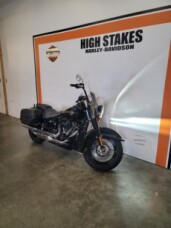2020 Harley-Davidson® Heritage Classic 114 Vivid Black FLHCS thumb 1